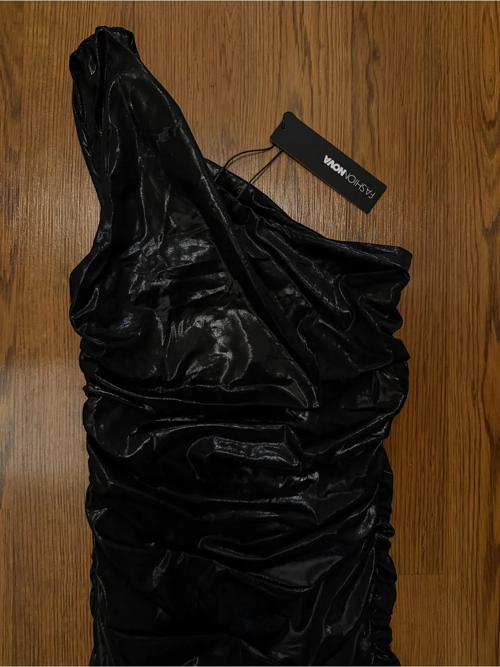 Fashion Nova Kaelynn metallic midi - Picture 3 of 4